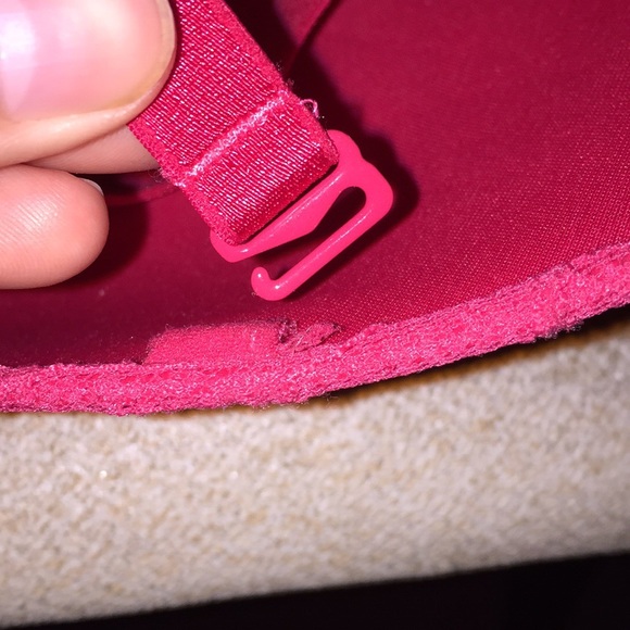 Victoria’s Secret / Pink Bras - Picture 2 of 5